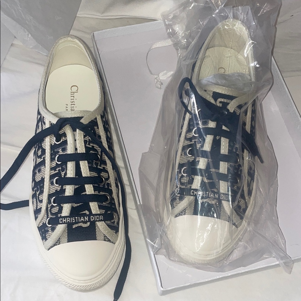 Christian Dior Walk’n Dior Sneakers Women's Athletic Shoes Navy White 39 NEW